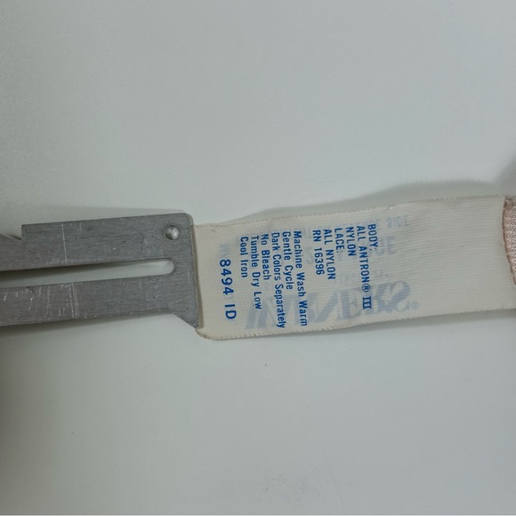 Warners Vintage Light Peach Skirt Slip w/Slits On Both Sides n Lace Trim, Size L - Picture 6 of 9